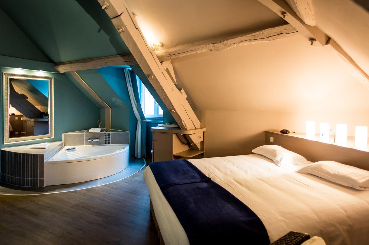 Hotel Les Ursulines Отон Екстериор снимка